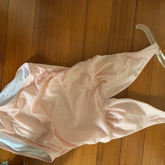ON pink runched one piece - Picture 3 of 4